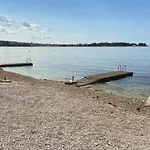 Appartement 2 Bedroom Amazing In Petrcane