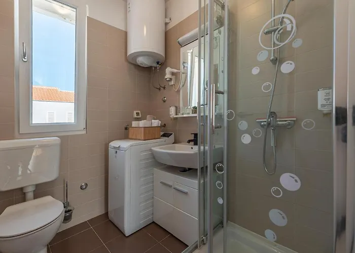 アパート Gorgeous Apartment In Petrcane *