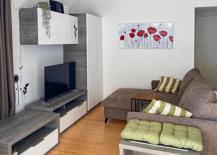 アパート Gorgeous Apartment In Petrcane *
