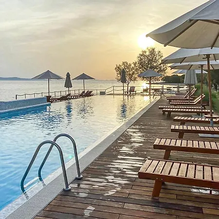 Appartamento Gorgeous In With Swimming Pool