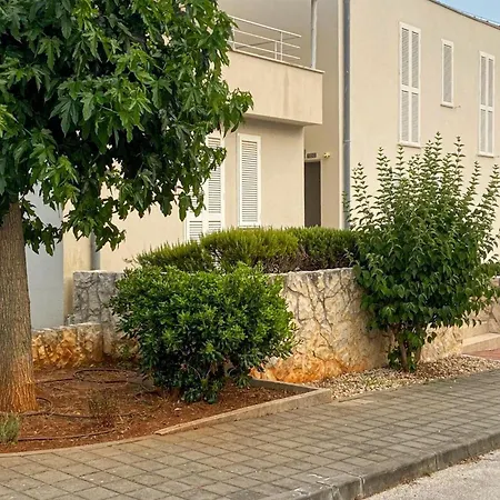 2 Bedroom Beautiful In