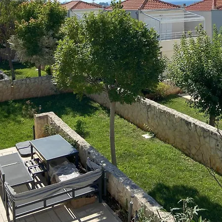 Appartamento Gorgeous In With Swimming Pool
