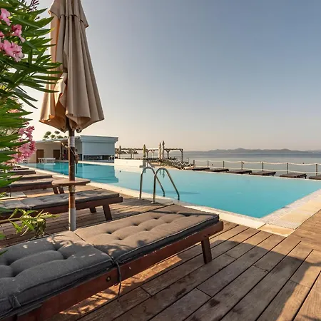 Gorgeous In With Swimming Pool Appartamento
