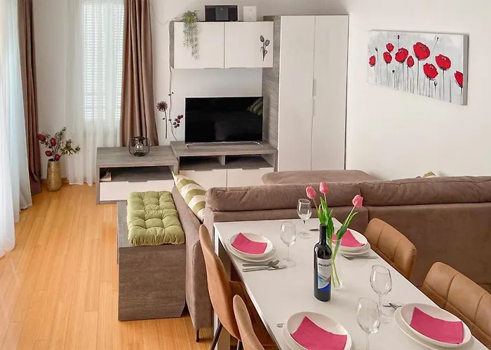 Apartman Gorgeous Apartment In Petrcane *