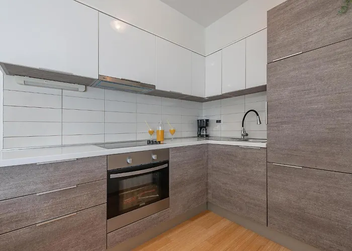 公寓 2 Bedroom Amazing In *